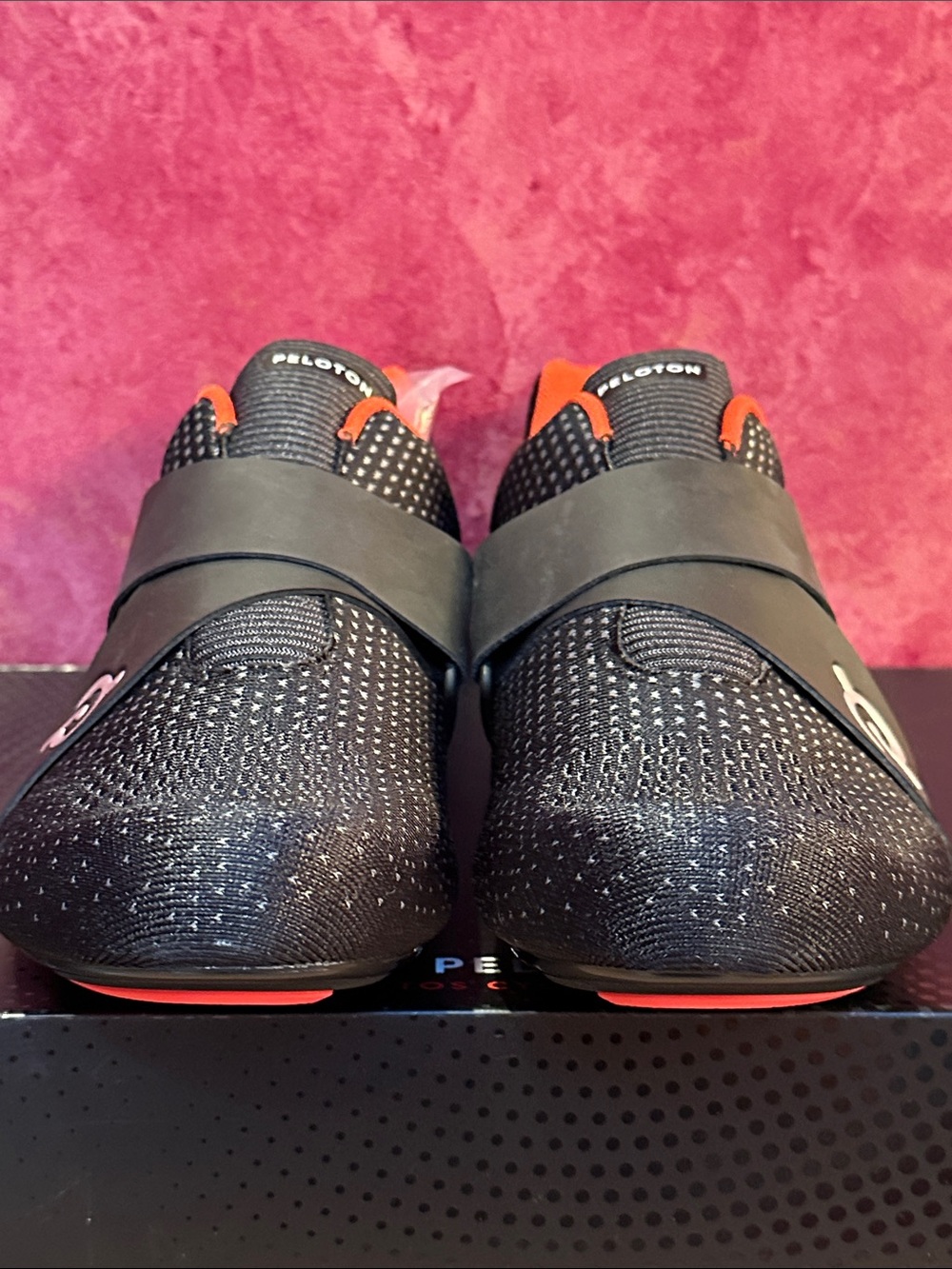 Peloton Altos Unisex Black and Red Cycling Shoes, New in box,Size 6.5 Women - Picture 6 of 9